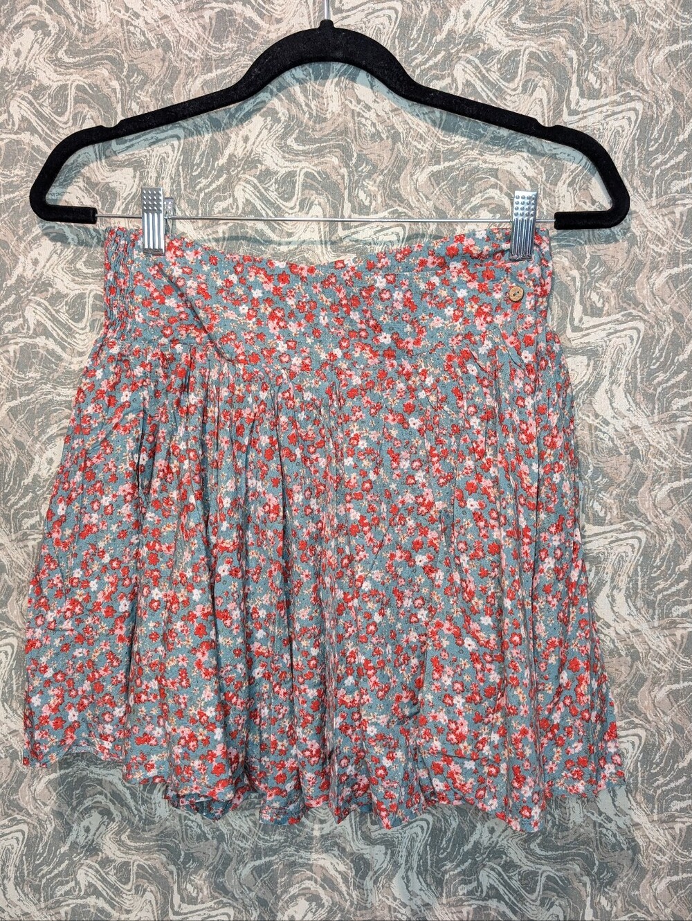 NWT Easel Floral  Skirt Size Small